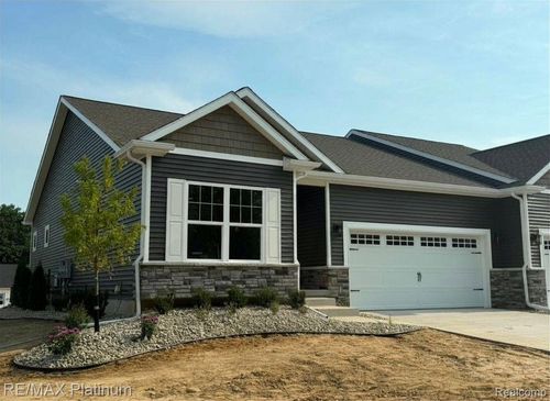 41-850 Oakwood Cir, Fenton, MI, 48430-1699 | Card Image