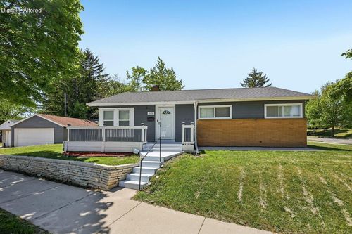 5125 N 81st Street, Milwaukee, WI, 53218 | Card Image