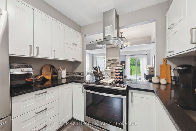 27 Prout Dr, House other with 4 bedrooms, 2 bathrooms and 6 parking in Bowmanville ON | Image 9