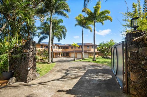 785 W Kuiaha Rd, Haiku, HI, 96708-5618 | Card Image