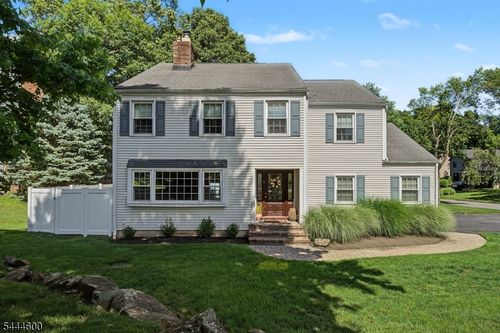1 Cardinal Dr, Sparta, NJ, 07871-1337 | Card Image