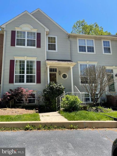465 Woodstock Ln, WILMINGTON, DE, 19808-4416 | Card Image