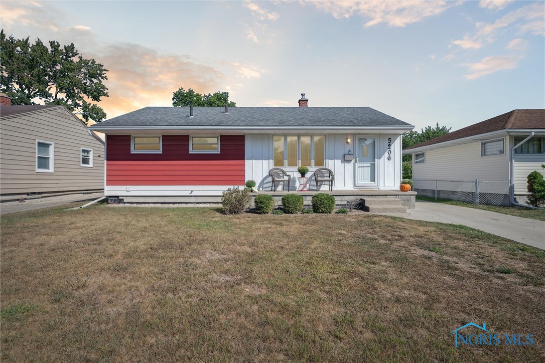 Sheila Dr, Toledo, OH 43613