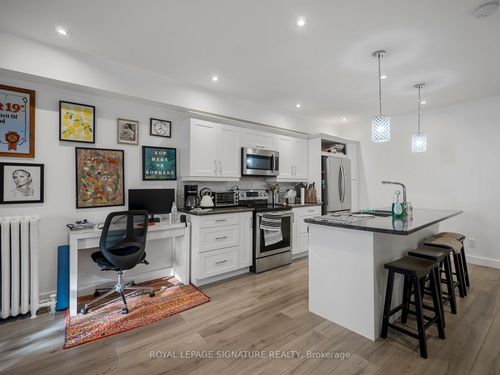2nd Lvl -2243 Dundas St W, Toronto, ON, M6R1X6 | Card Image