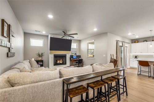 2220 Langford St, Pea Ridge, AR, 72751-3070 | Card Image