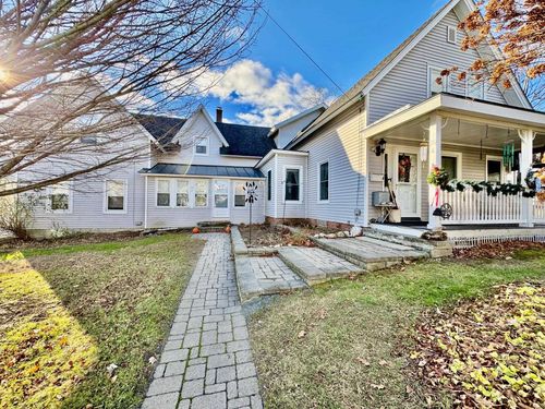 20 Summer St, Lebanon, NH, 03766-1075 | Card Image