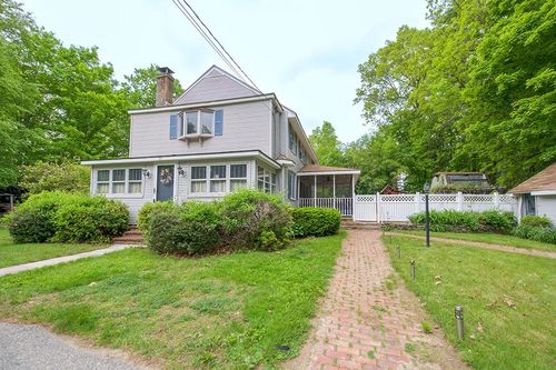 26 Main St, Sandown, NH, 03873-2604 | Card Image