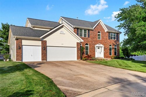 16301 Autumn Crest Ct, Ellisville, MO, 63011-1997 | Card Image