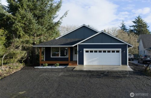 634 Island Cir Se, Ocean Shores, WA, 98569-9470 | Card Image