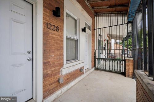 1228 W Hilton St, PHILADELPHIA, PA, 19140-5205 | Card Image