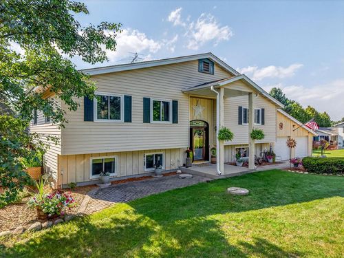 6955 Eastwood Trail, Trenton, WI, 53090 | Card Image
