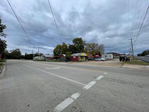 901 N Washington Ave, Livingston, TX, 77351-2331 | Card Image