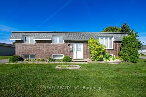 105 Viscount Ave, Timmins, ON, P4R1G2 | Card Image