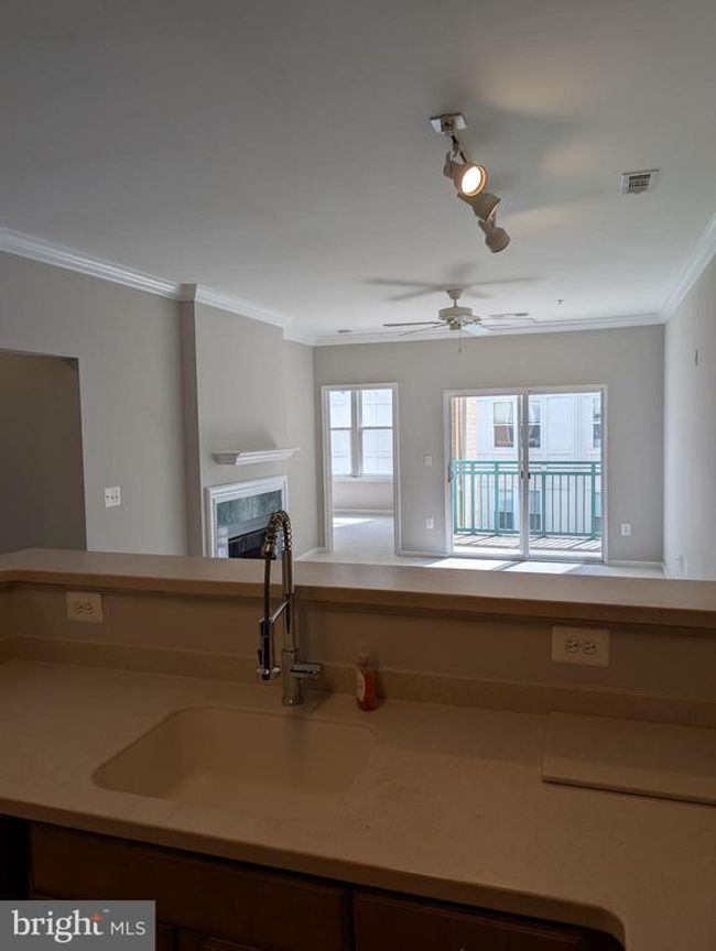 APT-340 - 12001 Market St, Condo with 2 bedrooms, 2 bathrooms and null parking in RESTON VA | Image 12