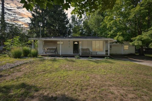 607 W Dodge St, Greenville, MI, 48838-1680 | Card Image