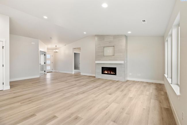10709 Kokanee Dr, House other with 4 bedrooms, 2 bathrooms and 3 parking in Pasco WA | Image 12