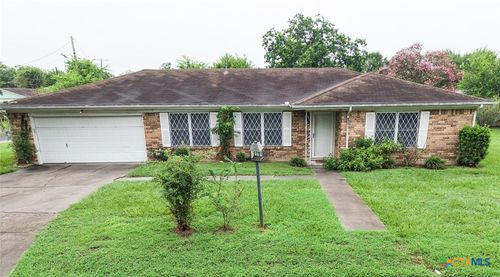 2411 Ozark St, Victoria, TX, 77901-7717 | Card Image