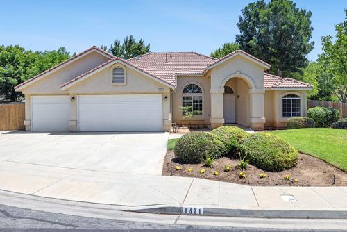 1471 N Terry Avenue, Clovis, CA, 93619 | Card Image