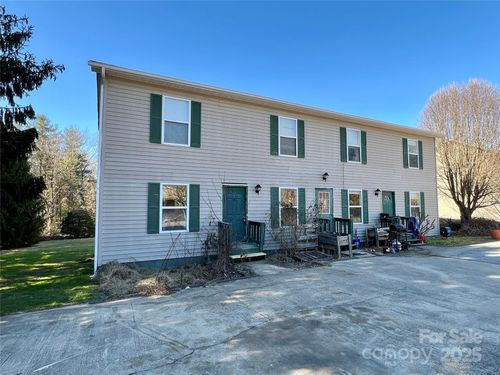 3 Wesley Branch Road, Asheville, NC, 28806 | Card Image