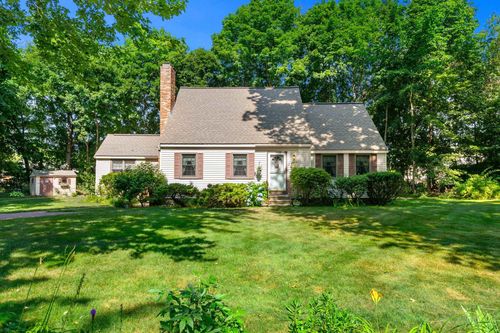 2 Noel Street, Hampton, NH, 03842 | Card Image