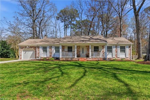 313 Lotz Dr, Yorktown, VA, 23692-2136 | Card Image