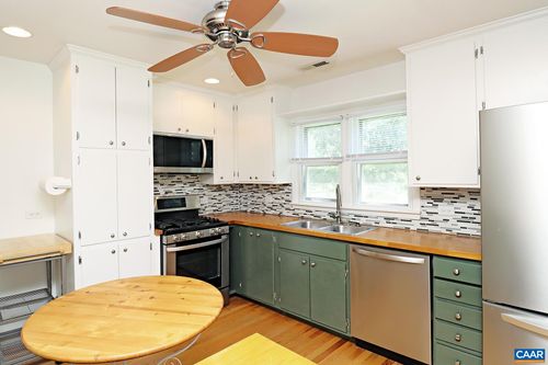231 Stribling Ave, CHARLOTTESVILLE, VA, 22903-2942 | Card Image