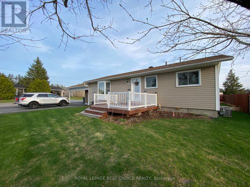 140 Caroline Crt, New Liskeard, ON, P0J1P0 | Card Image