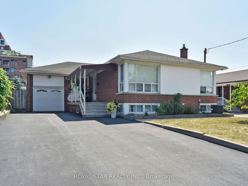 25 Diana Drive, North York, ON, M3M2W2 | Card Image
