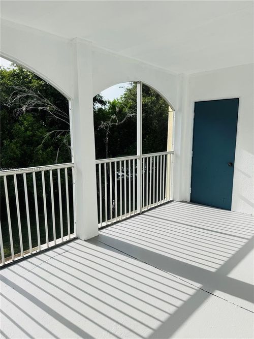 10-205-815 W Boynton Beach Blvd, Boynton Beach, FL, 33426-3665 | Card Image