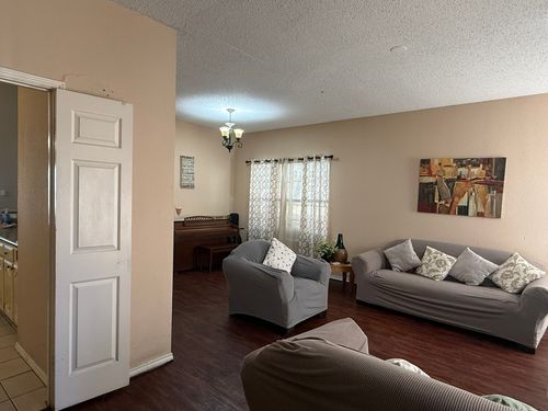 1603 Raton Dr, Arlington, TX, 76018-4938 | Card Image