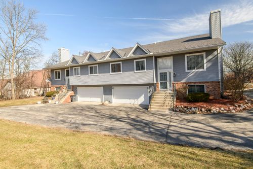 1901 Woodburn Rd, Waukesha, WI, 53188-7509 | Card Image
