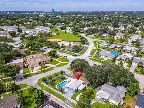 3338 Taft St, Hollywood, FL, 33021-4804 | Card Image