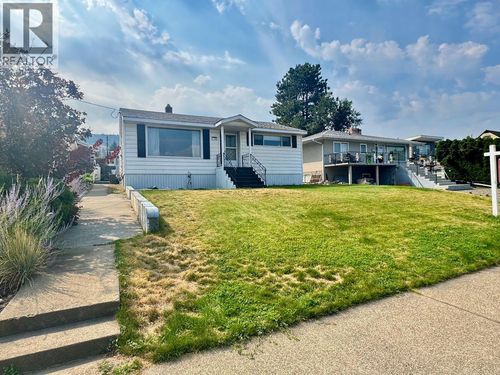 743 Douglas St, Kamloops, BC, V2C3C7 | Card Image