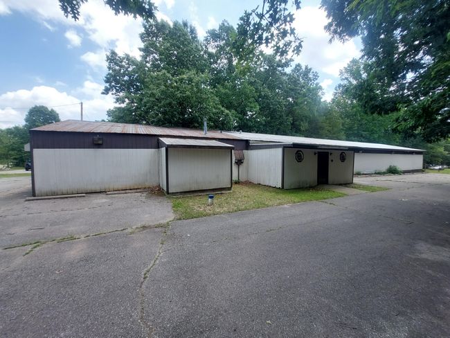 1724 E Bertrand Rd, Home with 0 bedrooms, 2 bathrooms and 18 parking in Niles MI | Image 5