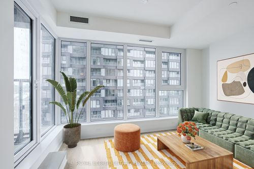 1006-1 Quarrington Lane, North York, ON, M3C0S4 | Card Image