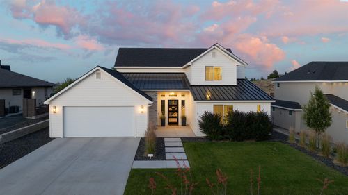1232 Meadow Hills Dr, Richland, WA, 99352-8749 | Card Image