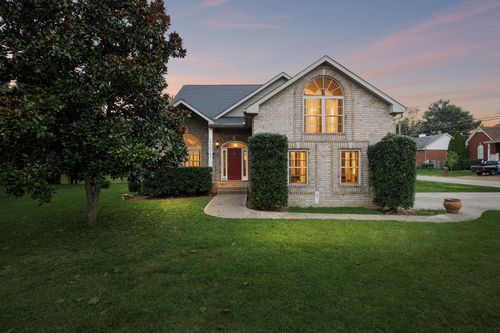 103 Iroquois Dr, White House, TN, 37188-4318 | Card Image
