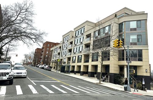 apt-403s-64-05 Yellowstone Blvd, Forest Hills, NY, 11375-1572 | Card Image