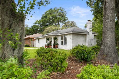 1520 E 49th St, Savannah, GA, 31404-4020 | Card Image