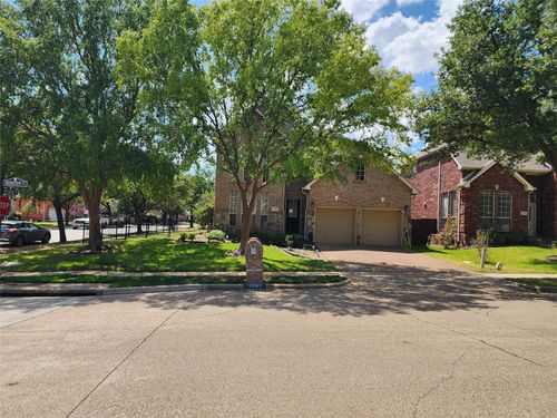 7701 Brookview Ct, Irving, TX, 75063-3177 | Card Image