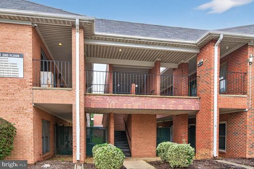 ste-202-5625 Allentown Rd, SUITLAND, MD, 20746-4521 | Card Image