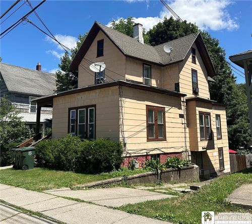 331 Foote Ave, Jamestown, NY, 14701-6884 | Card Image