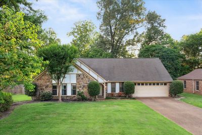 1611 Brierbrook Rd, House other with 4 bedrooms, 3 bathrooms and null parking in Germantown TN | Image 1