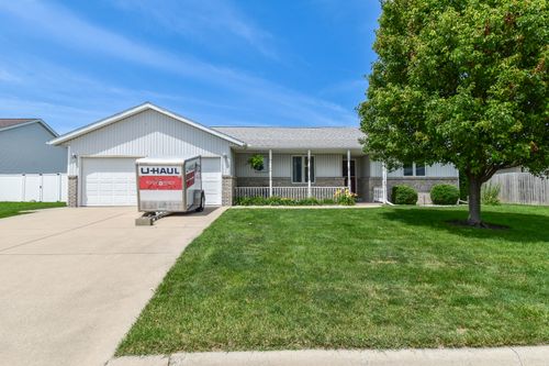 1415 Bethany Ln, Pontiac, IL, 61764-9663 | Card Image