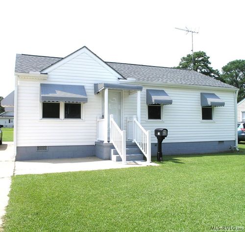 719 Marshall St, Roanoke Rapids, NC, 27870-2910 | Card Image