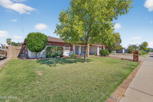 1708 W Mission Ln, Phoenix, AZ, 85021-2972 | Card Image