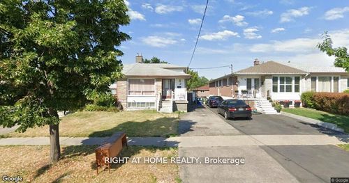 main-68 Elnathan Cres, North York, ON, M9L2G1 | Card Image