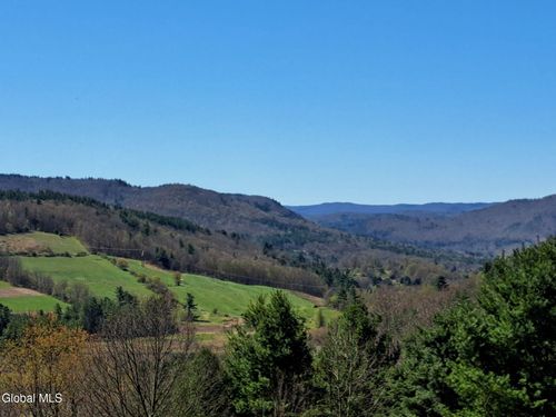 277 Breese Hollow Rd, Hoosick Falls, NY, 12090-3706 | Card Image