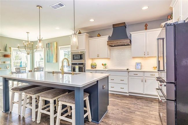 117 Lake Point Dr, House other with 4 bedrooms, 4 bathrooms and 5 parking in Williamson GA | Image 14