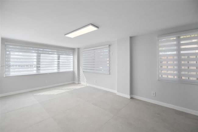 211 Sw 14 Th St, House other with 3 bedrooms, 2 bathrooms and null parking in Pompano Beach FL | Image 22
